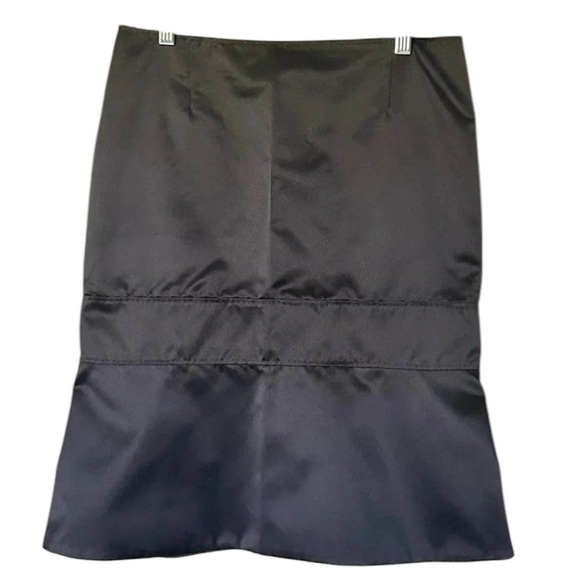 Gianfranco Ferre vintage black satin pencil skirt flare hem Size 40 Size 4 - Picture 1 of 7